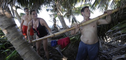 ISOLA 2016, GIORNO 1: CLAUDIA INFASTIDITA DALLA NOMINATION. A ISLA DESNUDA COMINCIANO A COPRIRSI