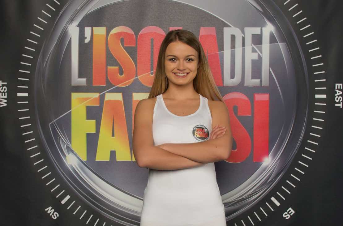 ISOLA DEI FAMOSI 2016: MERCEDESZ HENGER