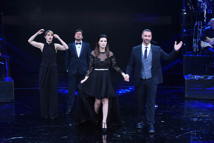 LAURA & PAOLA: BUONE LE INTENZIONI E L’USO DEGLI OSPITI, MA C’E’ TANTO DA MIGLIORARE