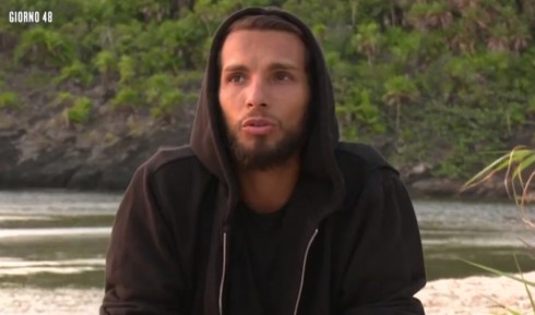 ISOLA 2016, GIORNO 48: CRISTIAN AMMETTE DI AVER NOMINATO MARCO PER BUTTARE FUORI PAOLA. MA CARTA NON CI STA