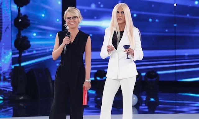 AMICI 2016: ANTICIPAZIONI QUINTA PUNTATA SERALE. GLI OSPITI E L’ELIMINATO DI SABATO 30 APRILE (FOTO)