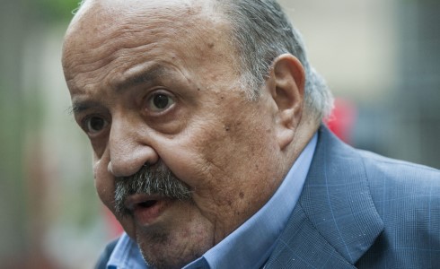 TINA CIPOLLARI A PECHINO EXPRESS? ARRIVA IL NULLA OSTA DI MAURIZIO COSTANZO