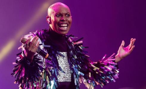 ASCOLTI TV | DOMENICA 1° MAGGIO 2016. QUASI PARITA’ TRA IL SEGRETO (15.58%) E UNA PALLOTTOLA NEL CUORE IN REPLICA (15.30%)