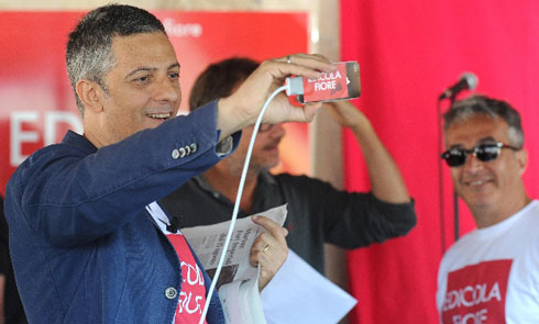 EDICOLA FIORE: LA RASSEGNA STAMPA DI FIORELLO DA GIUGNO TRASLOCA IN TV. IPOTESI SKY E TV8