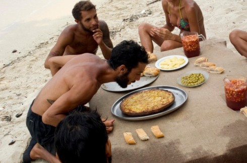 ISOLA 2016, GIORNO 52: SI FESTEGGIANO I 33 ANNI DI JONAS