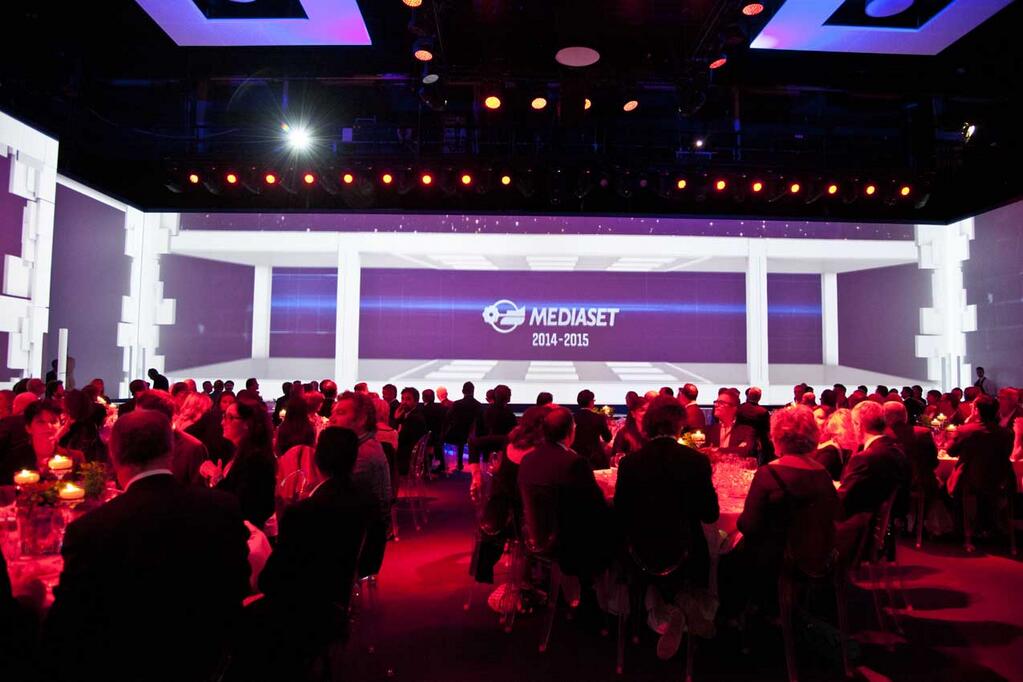 PALINSESTI 2016/2017, RAI E MEDIASET ‘PATTEGGIANO’: IL BISCIONE SPOSTA L’EVENTO AL 4 LUGLIO