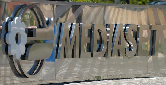 MEDIASET: NESSUNA CENSURA A SERVIZI SU FABRIZIO CORONA MA SOLO UNA “SCELTA DI TUTELA GIURIDICA”