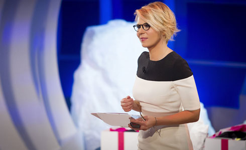MARIA DE FILIPPI: RINNOVATO IL CONTRATTO CON MEDIASET PER ALTRI CINQUE ANNI. NUOVI PROGETTI PER FASCINO