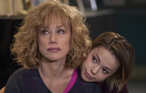 MATRIMONI E ALTRE FOLLIE: UNA FICTION ANACRONISTICA CHE VORREBBE ESSERE ULTRAMODERNA