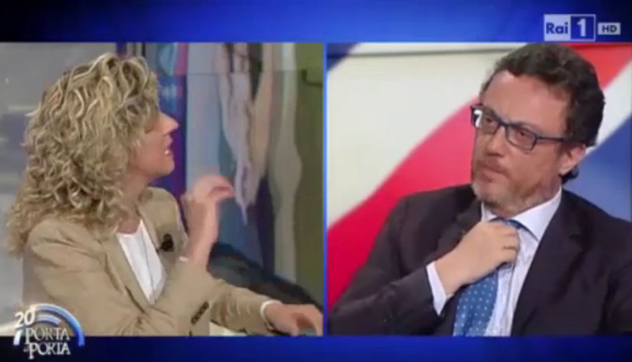 PORTA A PORTA, LA GRILLINA LEZZI VS ORFEO: “DIRETTORE PD1”. VESPA DIFENDE IL COLLEGA, FICO LO VUOLE QUERELARE