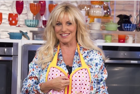 ANTONELLA CLERICI: “NON ANDREI PIU’ CON PROGRAMMI SPERIMENTALI CONTRO MARIA DE FILIPPI”. RICETTE HOT A LA PROVA DEL CUOCO