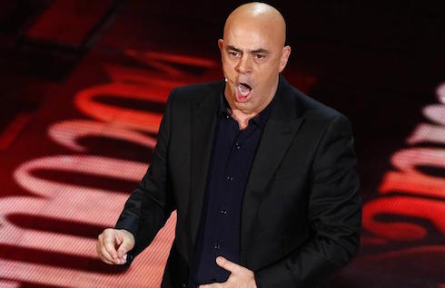 CAIRO SCARICA IL COSTOSO CROZZA: ASCOLTI CROLLATI, IL SUO ADDIO A LA7 E’ UN’OPPORTUNITA’. C’E’ UN TESORETTO DA 10 MLN