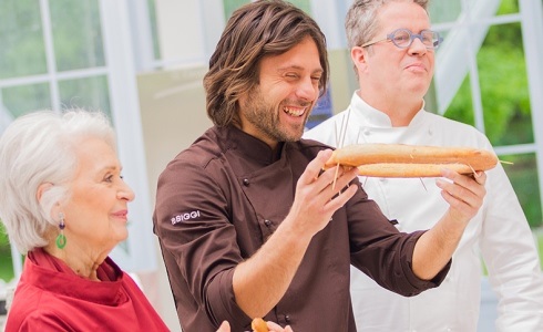 BAKE OFF ITALIA 2016: TROPPI CONCORRENTI MA LA PRIMA E’ BEN COTTA