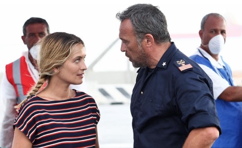 LAMPEDUSA: AMENDOLA E CRESCENTINI PORTANO SU RAI 1 IL DRAMMA DEI MIGRANTI