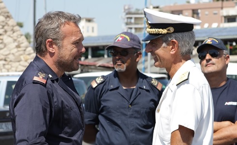 ASCOLTI TV | MERCOLEDI 21 SETTEMBRE 2016. CROLLA LAMPEDUSA (13.4%), RIMBOCCHIAMOCI ANCORA MENO (12.6%). SOLO L’1.4% PER TOP CHEF, FLOPPANO UN WEEKEND CON IL NONNO (0.5%), SMARTLOVE (0.3%) E PECHINO ADDICTED (0.4%)