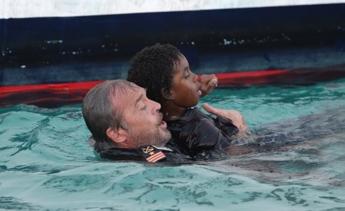 LAMPEDUSA – DALL’ORIZZONTE IN POI: ANTICIPAZIONI SECONDA PUNTATA DI MERCOLEDI 21 SETTEMBRE 2016