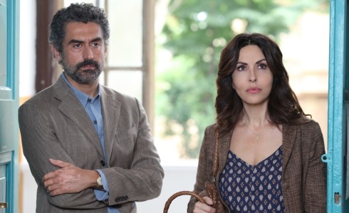 RIMBOCCHIAMOCI LE MANICHE: LA FERILLI POPOLANA NON DELUDE, MA CHE LENTEZZA