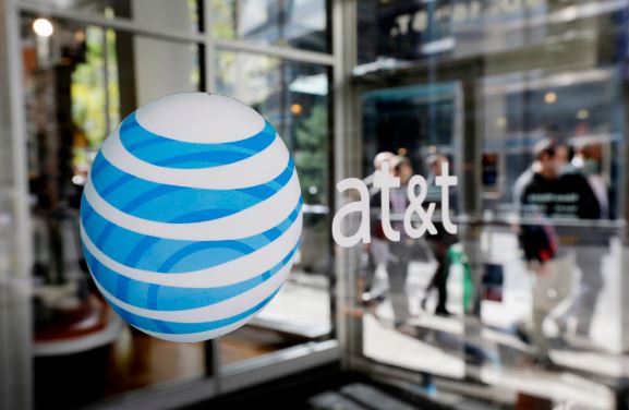 AT&T COMPRA TIME WARNER: ACCORDO MILIARDARIO PER UN NUOVO COLOSSO DEI MEDIA