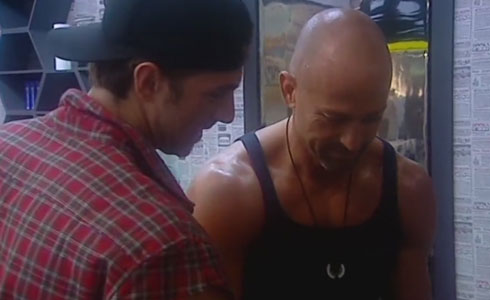 GRANDE FRATELLO VIP, GIORNO 35 – DAMANTE E’ CON VALERIA: “NON FAREBBE MALE A NESSUNO”