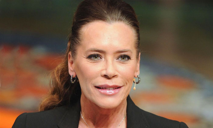 BARBARA DE ROSSI CONDUCE IL TERZO INDIZIO SU RETE 4. MA NON ERA UN “TENTATIVO DI COPIARE AMORE CRIMINALE”?