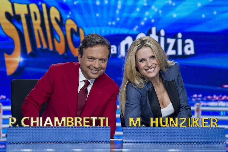 STRISCIA LA NOTIZIA: ESCE BELEN, ENTRA CHIAMBRETTI. MA SOLO PER DUE GIORNI.