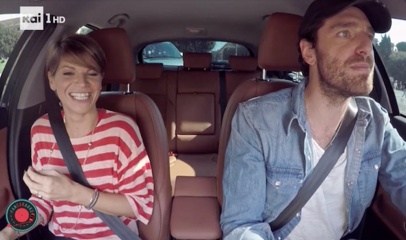 FAN CARAOKE: UNA MACCHINA SENZA BENZINA