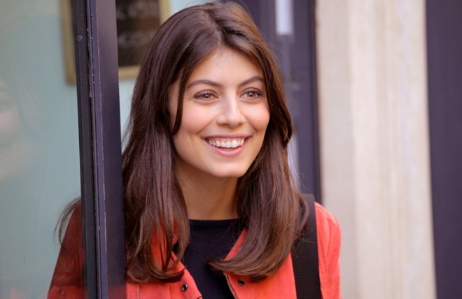 ASCOLTI TV | MARTEDI 4 OTTOBRE 2016. L’ALLIEVA CALA AL 19.6% MA SURCLASSA IL FILM DI CANALE 5 (8.8%). POLITICS AL 2.5%