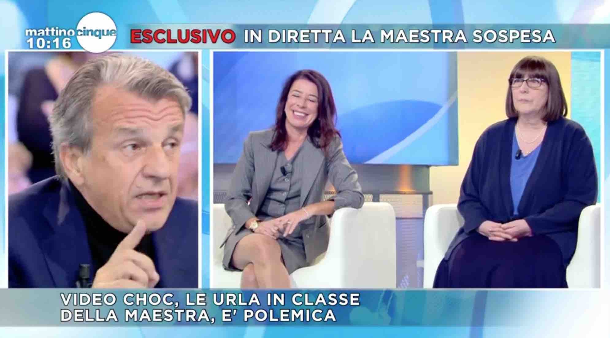 MATTINO CINQUE, MORELLI SU MAESTRA URLATRICE: MADRI NEVROTICHE. PANICUCCI FRENA E IL PUBBLICO APPLAUDE. MORELLI: COGLI*NE CHI APPLAUDE