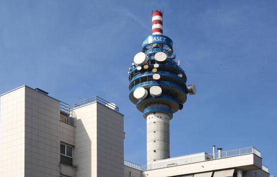 VIVENDI: STOP A GESTIONE AD INTERIM DI PREMIUM. LA REAZIONE DI MEDIASET