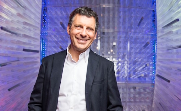 L’EREDITA’: FRIZZI SUPERA LA SFIDA METTENDO AL SICURO IL RISULTATO. SE SOLO CI FOSSE QUALCHE CORDIALITA’ IN MENO E QUALCHE SPONTANEITA’ IN PIU’…