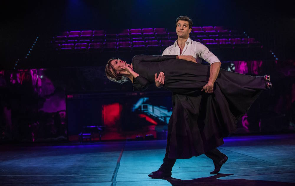 LA MIA DANZA LIBERA: ROBERTO BOLLE NEL SABATO SERA DI RAI 1