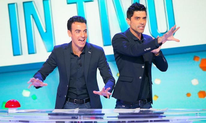 SBANDATI: GIGI E ROSS COMMENTANO LA TV CON GIULIA SALEMI E TANTI ALTRI. OSPITE AMADEUS