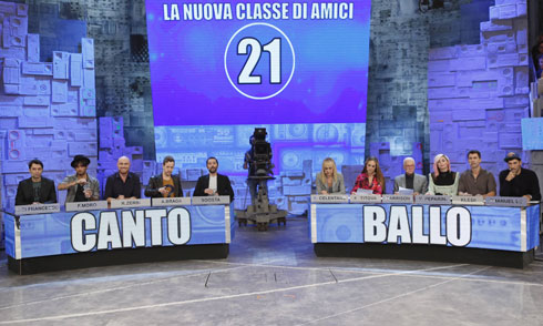 AMICI 16: BOOSTA DEI SUBSONICA E EMANUEL LO (COMPAGNO DI GIORGIA) SONO I NUOVI PROFESSORI