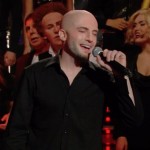 Davide Merlini vince imitando Alex Baroni