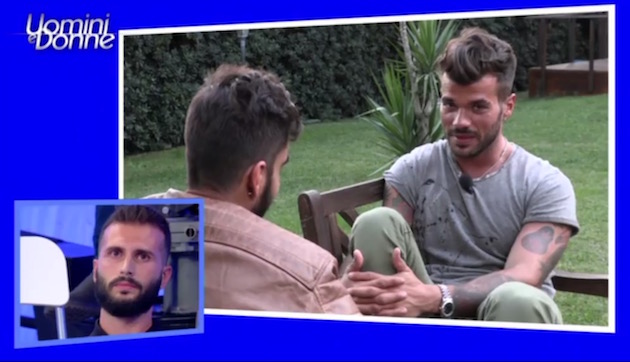 UOMINI E DONNE: ARRIVA IL PRIMO BACIO GAY