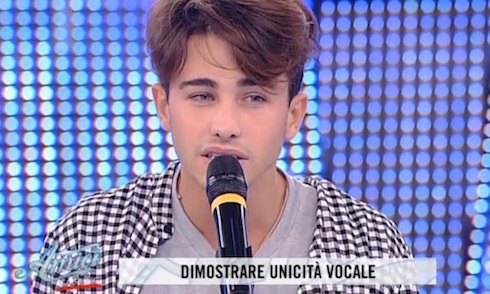 AMICI CASTING: UN EX DI AURORA RAMAZZOTTI CANTA UNA CANZONE CHE HA SCRITTO PER LEI