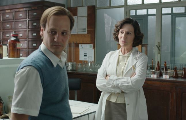 FRANCESCO, IL PAPA DELLA GENTE: LA FICTION SU BERGOGLIO DEBUTTA SU CANALE5. “E’ UNA SERIE INCHIESTA”