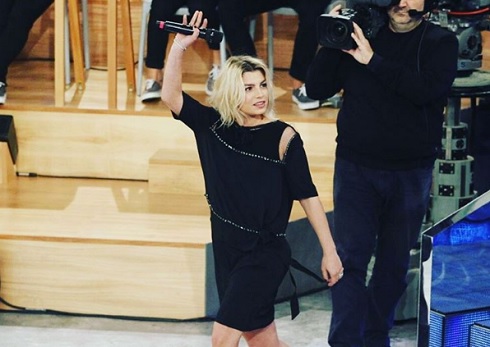 AMICI 16: SPECIALE DI SABATO 3 DICEMBRE 2016 IN DIRETTA. OSPITE EMMA