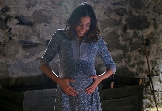 IL SEGRETO: NASCE JUANITA, LA FIGLIA DI MARIANA E NICOLAS (ANTICIPAZIONI)