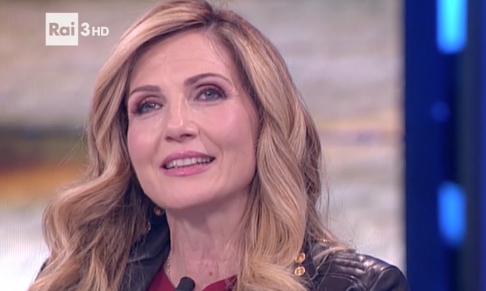 LORELLA CUCCARINI: “HO LETTO LO SFOGO DI HEATHER MA VOGLIO CONSERVARE UN RICORDO BELLO”. MA NON LA MENZIONA NEI RINGRAZIAMENTI