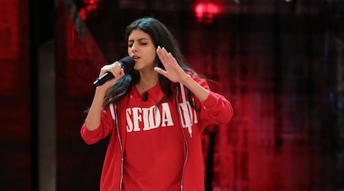 AMICI 16, DAYTIME 2 DICEMBRE. SHADY VA IN SFIDA PER AVER FUMATO DI NASCOSTO