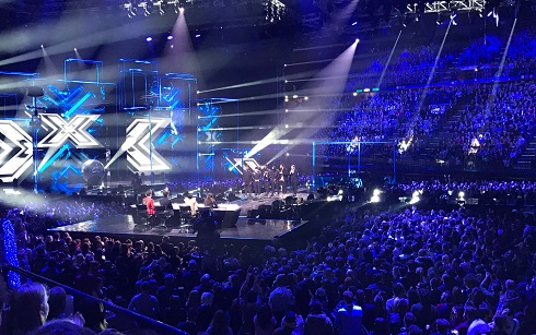 X FACTOR 2016: ARISA FISCHIATA DAL PUBBLICO. LEI: “SIETE DEI MALEDUCATI”