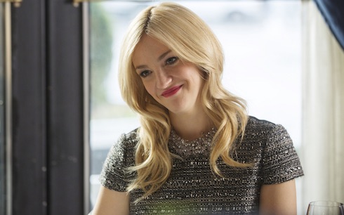 ODD MOM OUT: LA NUOVA SITCOM DI JOI CHE ESPLORA LE STRANEZZE DELL’ÉLITE NEWYORKESE