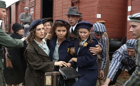 PROGRAMMI TV DI STASERA, MARTEDÌ 24 GENNAIO 2017. SU RETE 4 IN 1^TV COLETTE – UN AMORE PIÙ FORTE DI TUTTO