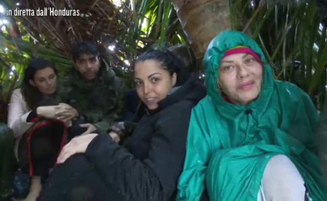 ISOLA DEI FAMOSI 2017: UNA FALSA PARTENZA RICCA D’INDIZI