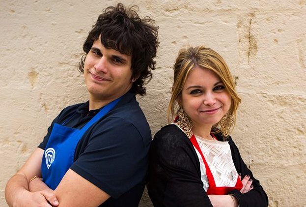 MASTERCHEF 6 AL PASSO COI TEMPI, TRA CUCINA VEGANA E DOGGY BAG. ECCO CHI SONO LE PRIME ELIMINATE