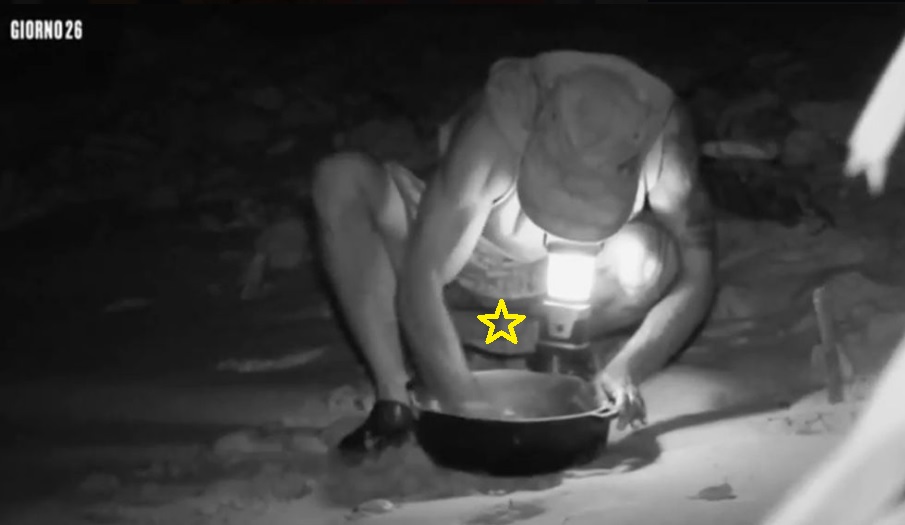 Raz Degan: nudo frontale all’Isola dei Famosi 2017 – foto