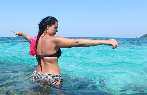 Isola dei Famosi 2017, giorni 26-27-28 | Nancy ed Eva si schierano con Raz Degan e domani sera nomineranno Simone o Moreno