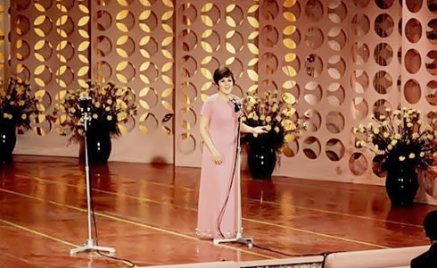 PROGRAMMI TV DI STASERA, LUNEDÌ 6 FEBBRAIO 2017. SU RAI PREMIUM IL FESTIVAL DI SANREMO 1967