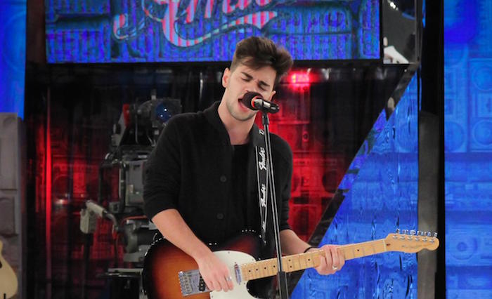 AMICI 2017, DAYTIME 9 FEBBRAIO. ANDREAS CREA UNA COREOGRAFIA INSIEME A VERONICA